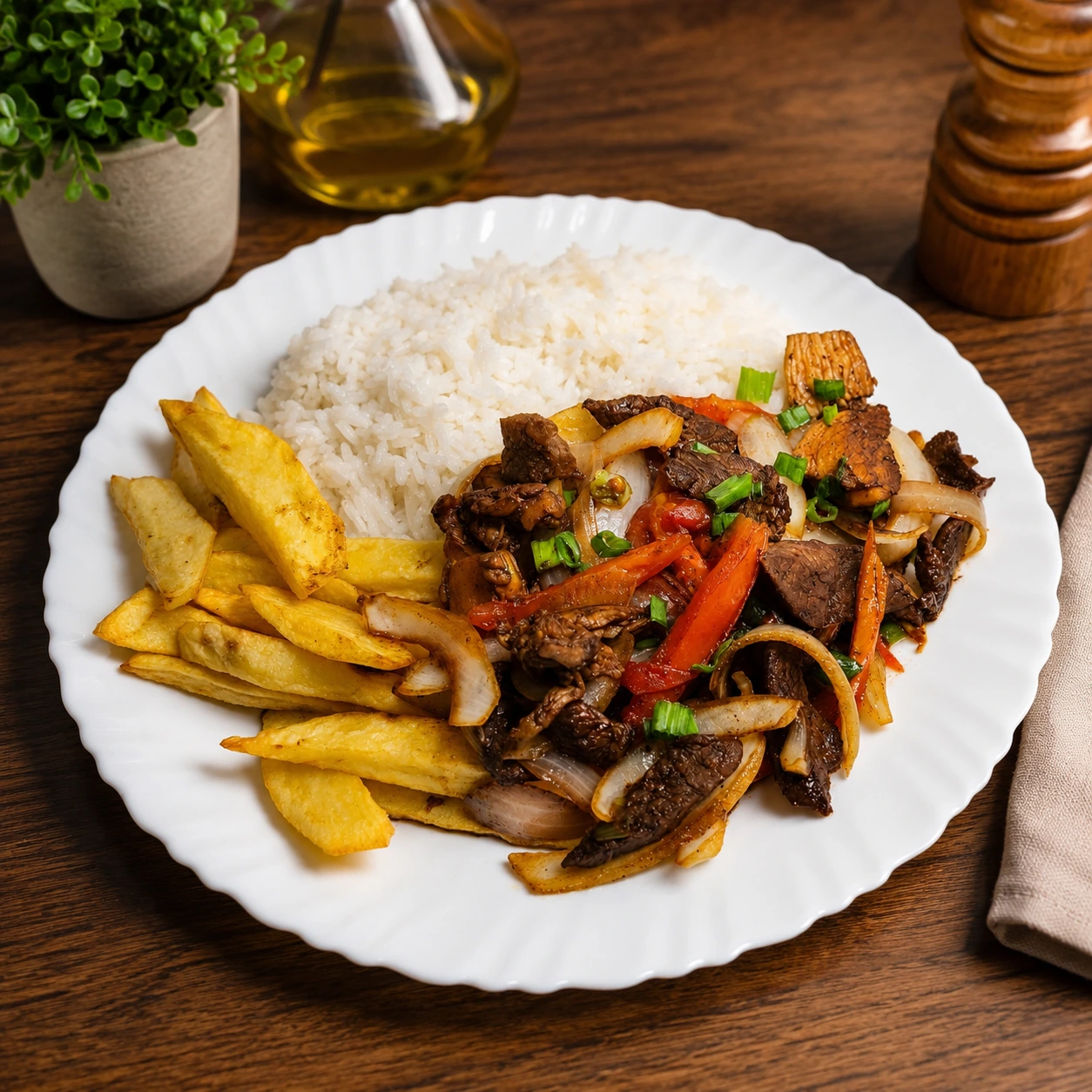 Lomo saltado de carne